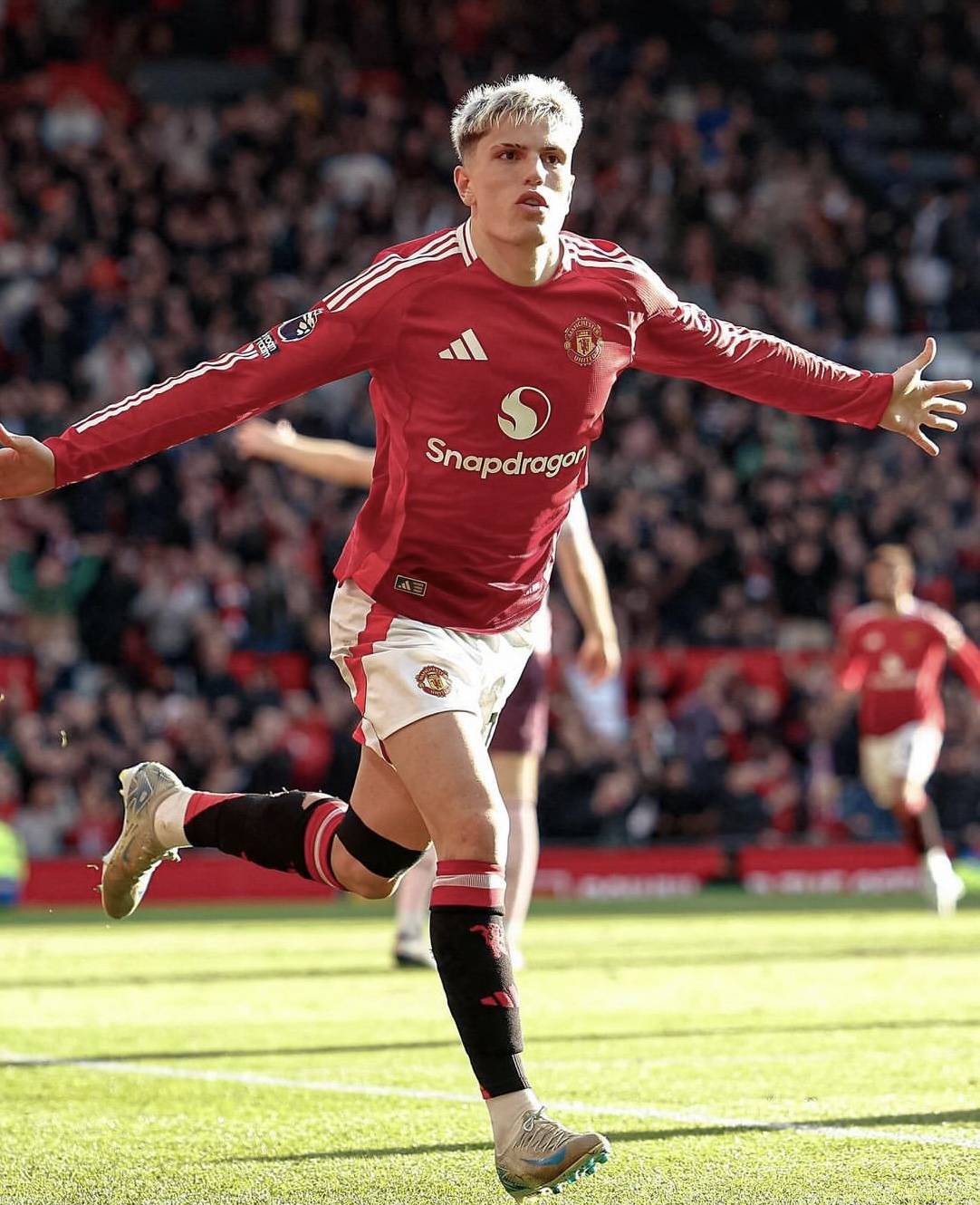 爱游戏竞技-阿森纳不敌伯恩茅斯，拉卡泽特展露锋芒