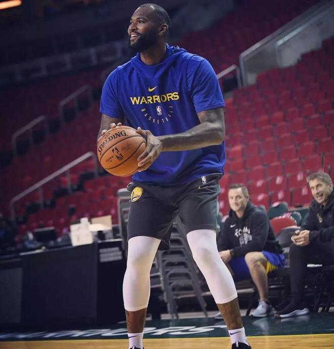 爱游戏竞技-关于猛龙队球星注射快攻战术，连连获胜表现惊人的信息