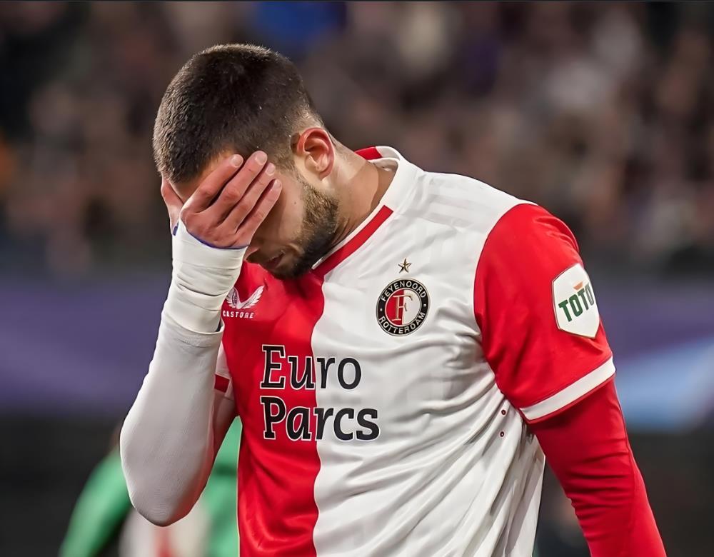 爱游戏课程-包含柏林联赛状态低迷，球队面临保级压力的词条