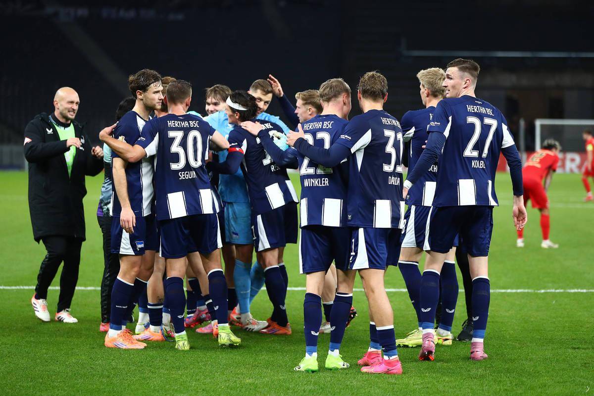 爱游戏视频-曼城主场大胜阿斯顿维拉，英超榜首稳坐不移的简单介绍