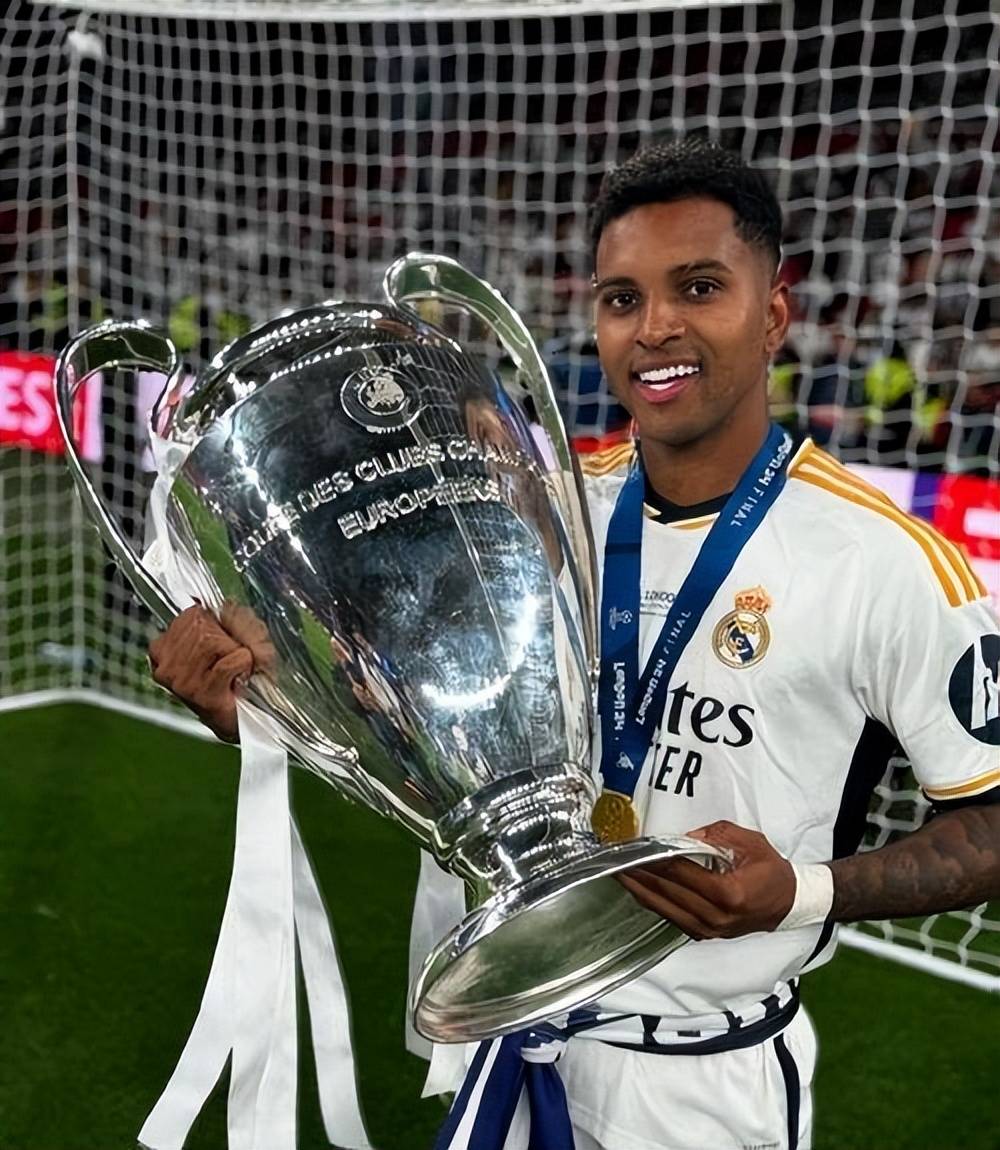 皇家马德里大胜瓦伦西亚，晋级八强前景看涨的简单介绍